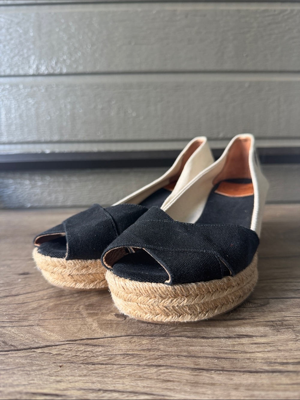Tory Burch Women’s Black Canvas Espadrille Wedge with Cream Trim size 9.5 B